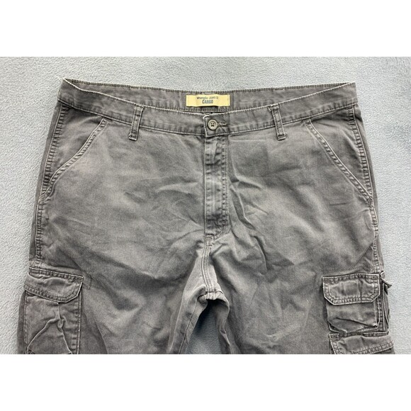 Wrangler Jeans Co. Men's Cargo Pants Outdoors Hiking Camping Gray Size 40x30 - Picture 9 of 16